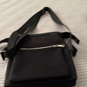 Black handbag in good great condition